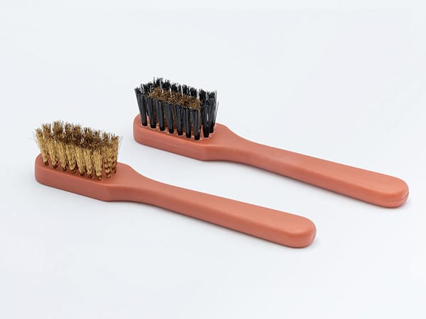 spazzoloni-per-pulizia-calzature
